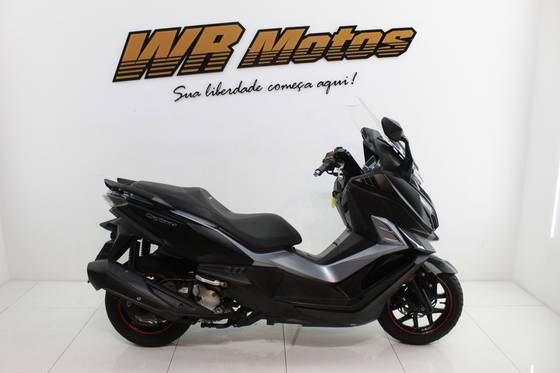 DAFRA CRUISYM 300 